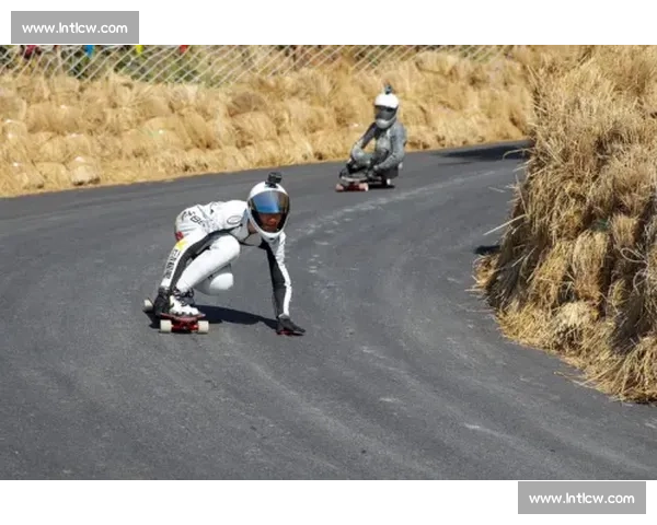 长板速降：速度与伤痕编织的生命竞速